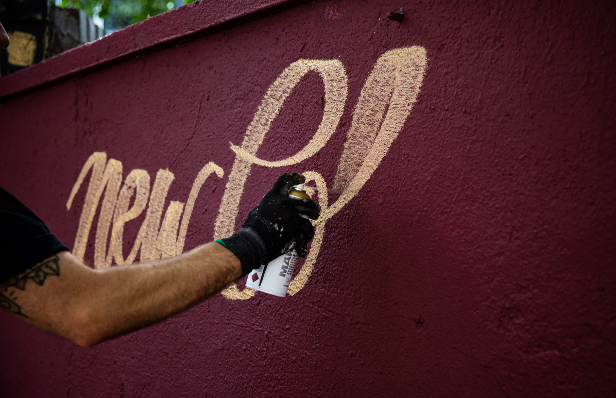 1909-Montana-Marble-Effect-Gold-HokerOne-8644 Montana MARBLE 400ml