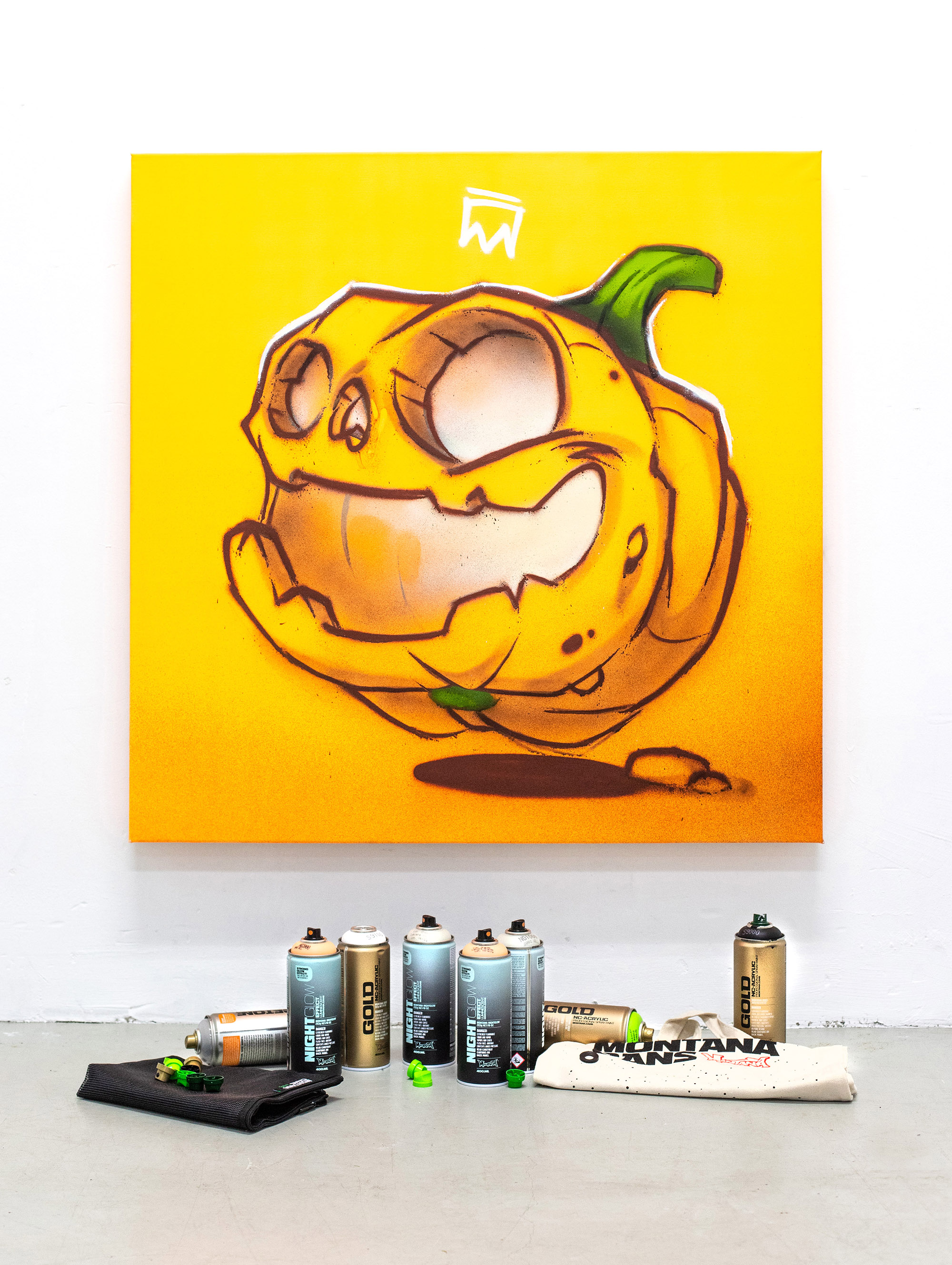 1910-Montana-Nightglow-Effect-Halloween-1154-2-web Montana NIGHTGLOW 400ml