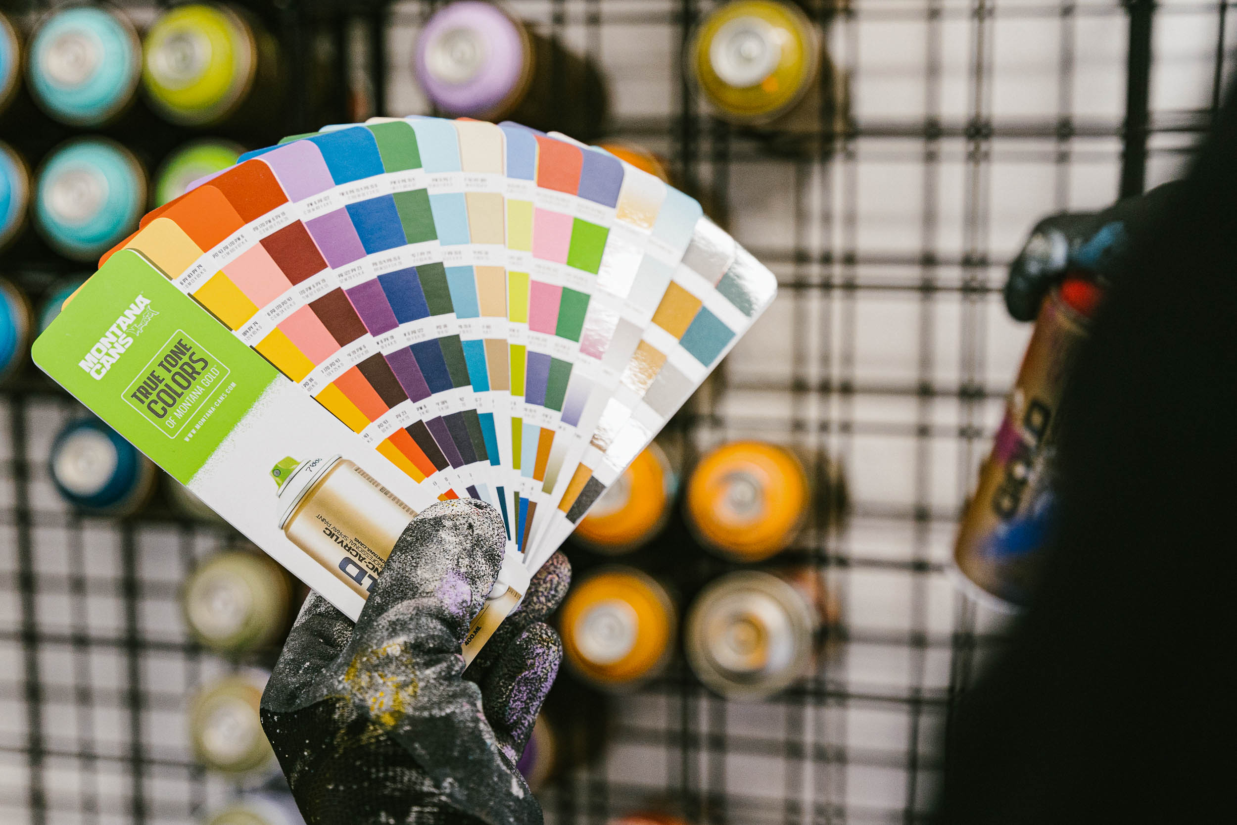 Montana GOLD 400ml - Colors Montana GOLD 400ml - Colors