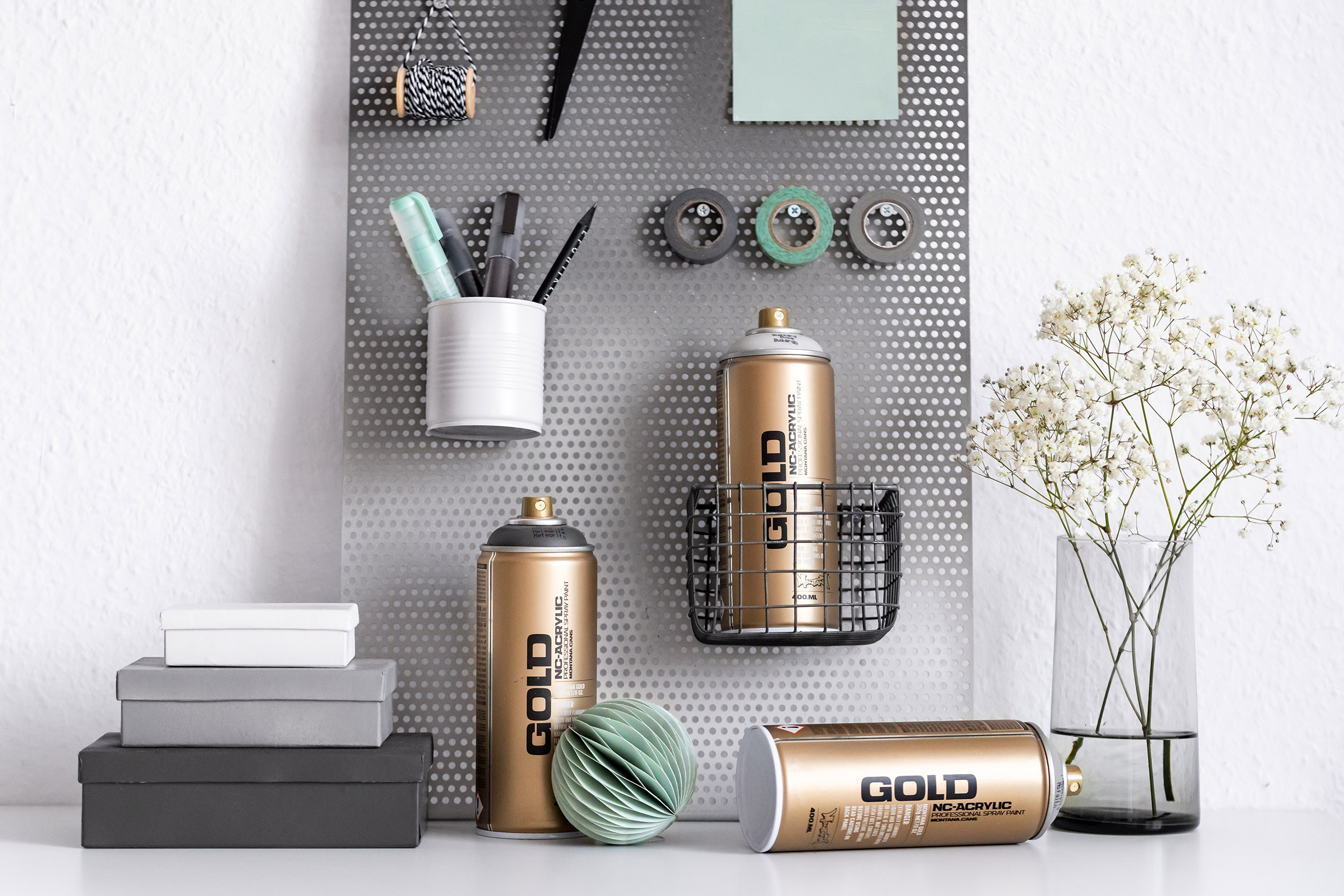 allspraypainted-montanacans-warm-grey-stationary-update-21 Montana GOLD 400ml - Colors