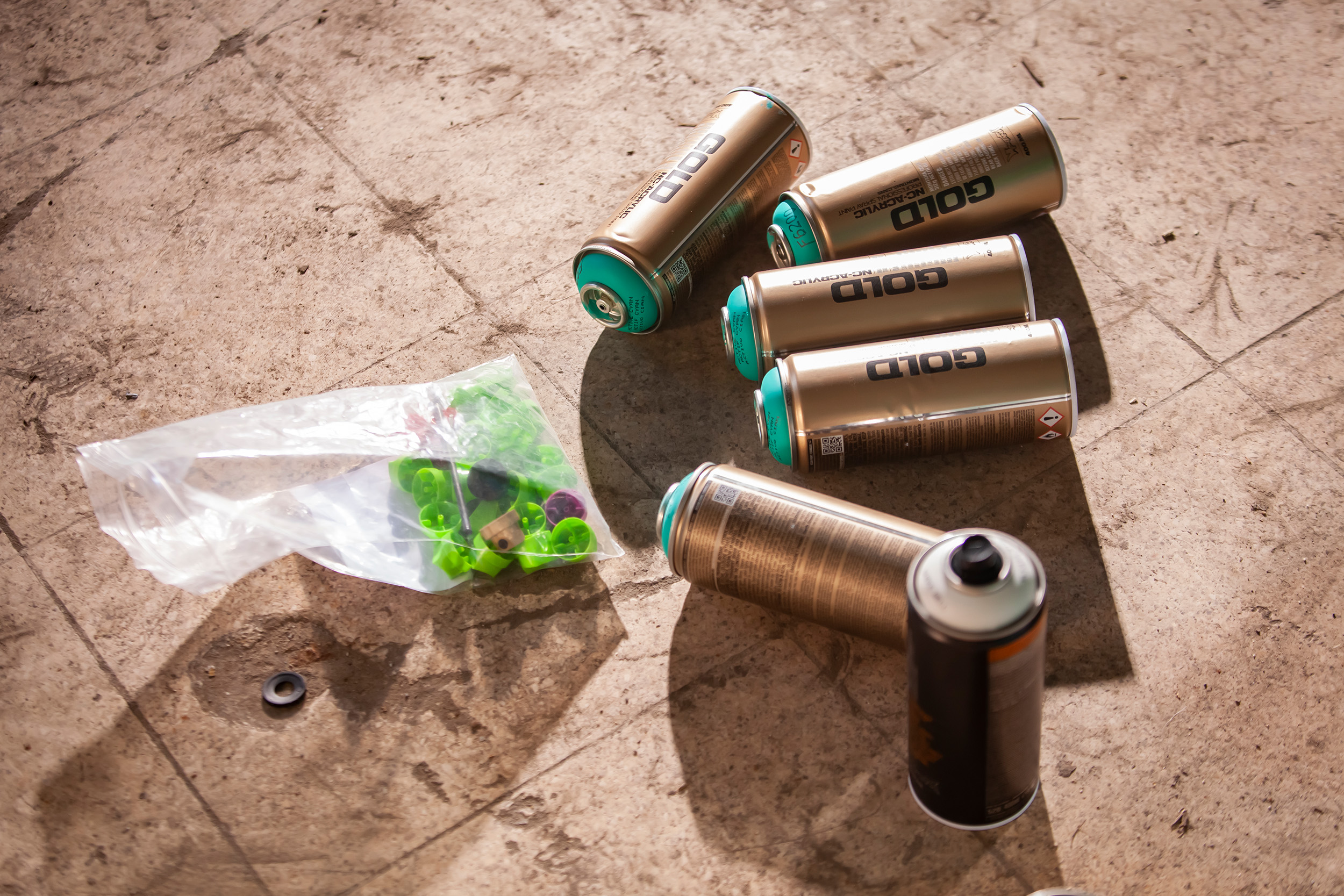 Montana GOLD 400ml - Fluorescent Colors Montana GOLD 400ml - Fluorescent Colors