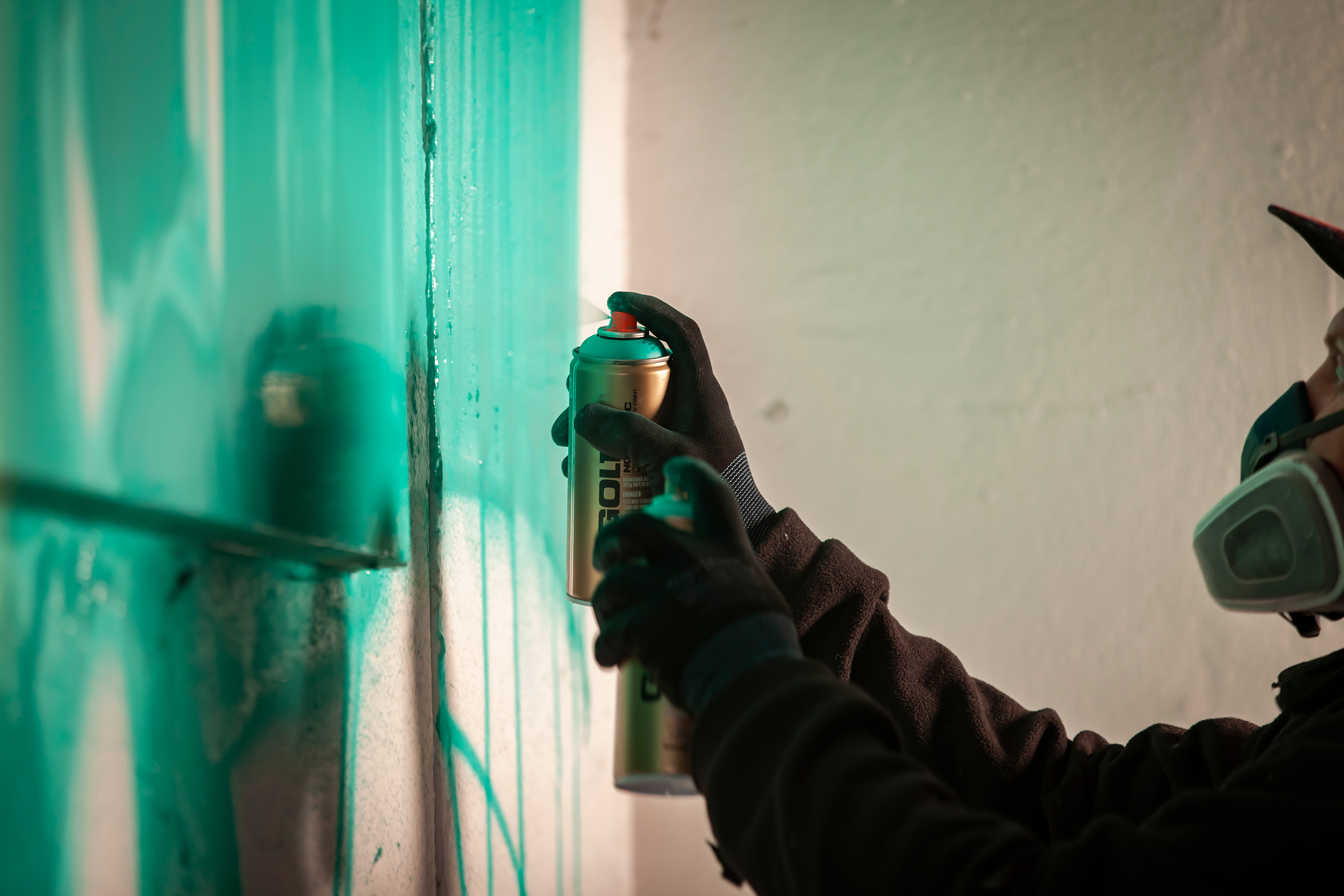 Montana GOLD 400ml - Fluorescent Colors Montana GOLD 400ml - Fluorescent Colors