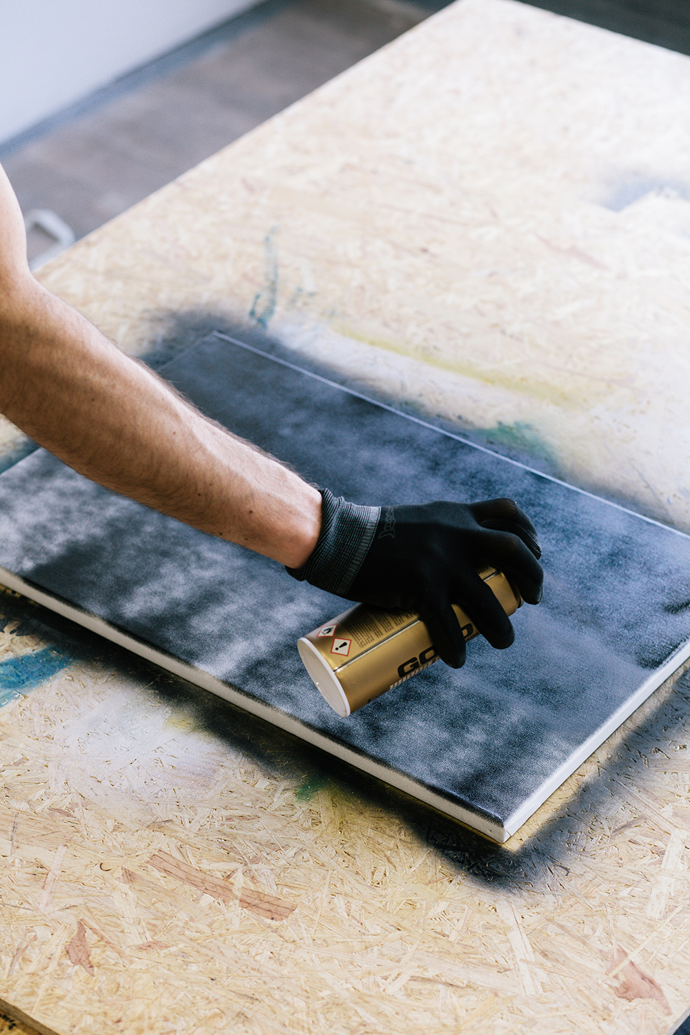 MO_GLITTER_-01 Montana GLITTER 400ml