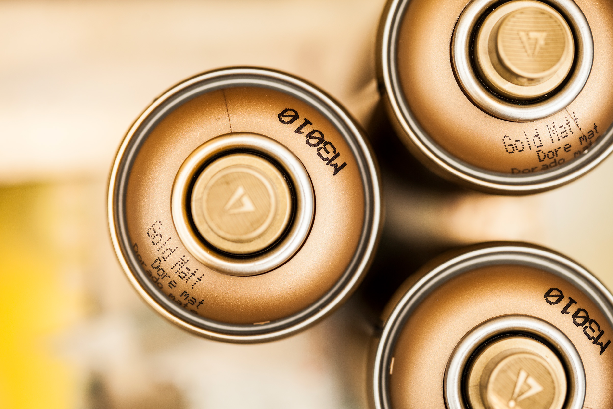 Montana GOLD 400ml - Metallic Colors Montana GOLD 400ml - Metallic Colors